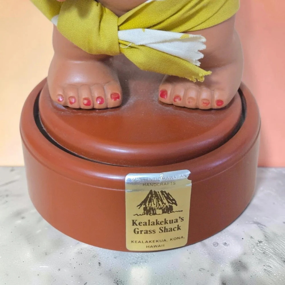 Vintage Hawaii Hula Doll Music Box Rotating Kealakekua's Grass Shack Kona 10